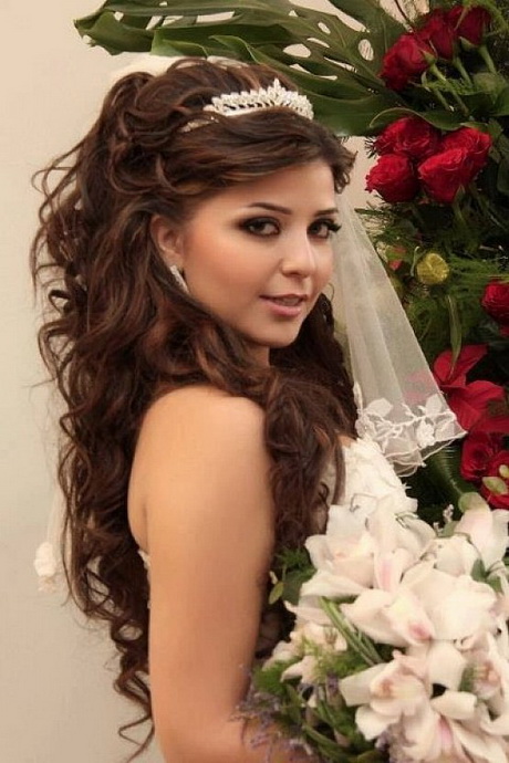 Prom hairstyles for thick curly hair prom-hairstyles-for-thick-curly-hair-29_10