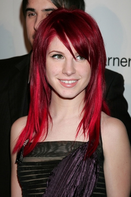 Red medium length hairstyles red-medium-length-hairstyles-39-18