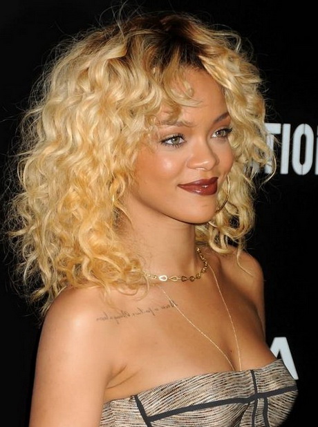 Rihanna curly hairstyles rihanna-curly-hairstyles-02-14