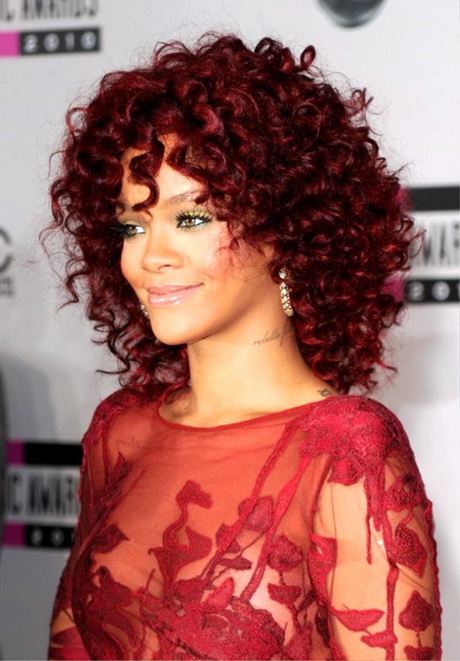 Rihanna curly hairstyles rihanna-curly-hairstyles-02-6