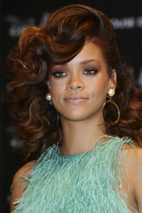 Rihanna hairstyles long hair rihanna-hairstyles-long-hair-70-12