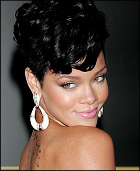 Rihanna short curly hairstyles rihanna-short-curly-hairstyles-46-11