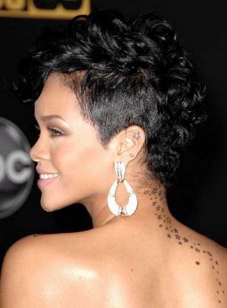 Rihanna short curly hairstyles rihanna-short-curly-hairstyles-46-17