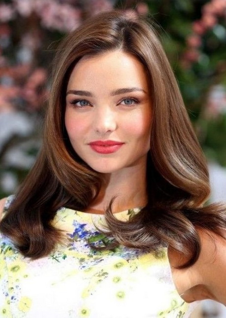 Round face medium length hairstyles round-face-medium-length-hairstyles-88-16