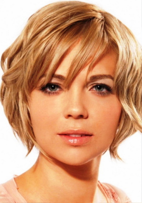 Round face short haircuts