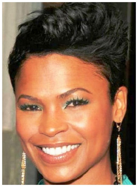 Short black hairstyles for round faces short-black-hairstyles-for-round-faces-14-6