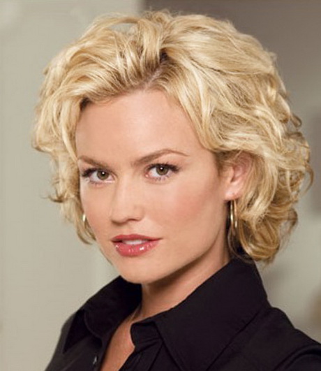 Short blonde curly hairstyles short-blonde-curly-hairstyles-59-2