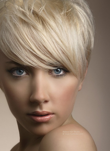 Short blonde hairstyle short-blonde-hairstyle-15-5