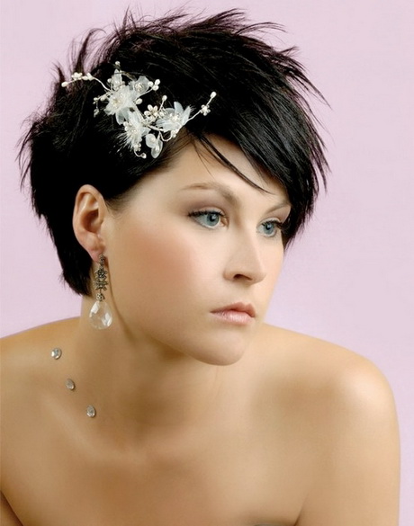Short bridesmaid hairstyles short-bridesmaid-hairstyles-56-17