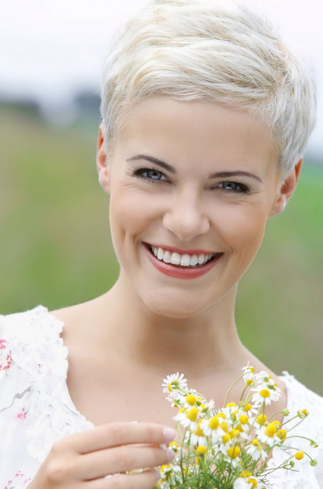 Short cropped hairstyles for women short-cropped-hairstyles-for-women-80-7