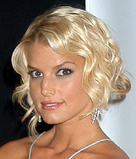 Short curly blonde hairstyles short-curly-blonde-hairstyles-56-3