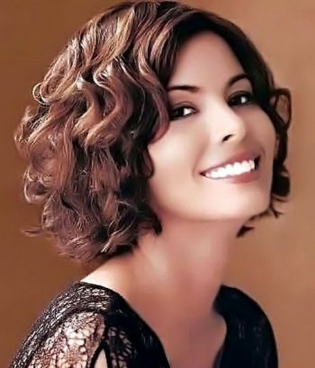 Short curly haircuts for women short-curly-haircuts-for-women-04-12