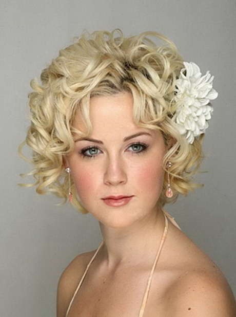 Short curly hairstyles for weddings short-curly-hairstyles-for-weddings-92_19