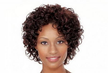 Short curly hairstyles for women with naturally curly