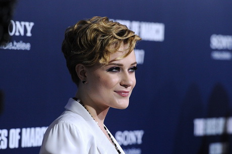 Short curly pixie hairstyles short-curly-pixie-hairstyles-32-17
