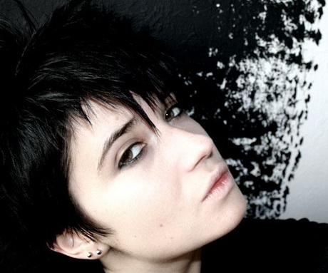 Short emo hairstyles for girls short-emo-hairstyles-for-girls-98-19