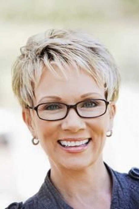 Short grey hairstyles for women short-grey-hairstyles-for-women-82-8