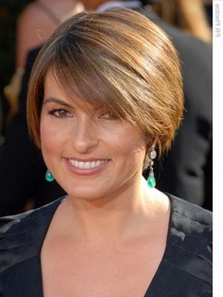 Short haircut styles for women over 40 short-haircut-styles-for-women-over-40-12_15