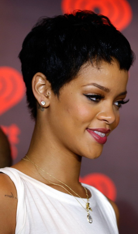Short haircuts for black women with round faces short-haircuts-for-black-women-with-round-faces-49_11