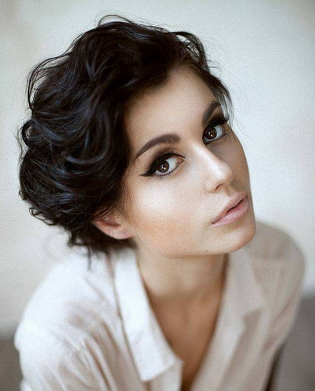Short haircuts for curly hair 2015 short-haircuts-for-curly-hair-2015-96-16