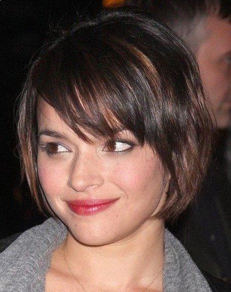 Short haircuts for older women with round faces short-haircuts-for-older-women-with-round-faces-30_3