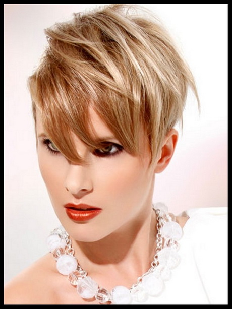 Short haircuts for older women with round faces short-haircuts-for-older-women-with-round-faces-30_5