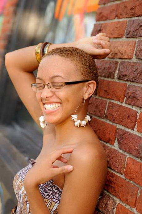 Short haircuts for women for black women