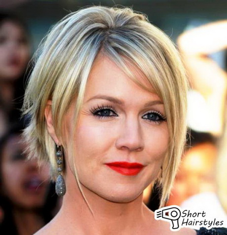 Short haircuts for women in 40s short-haircuts-for-women-in-40s-25_7