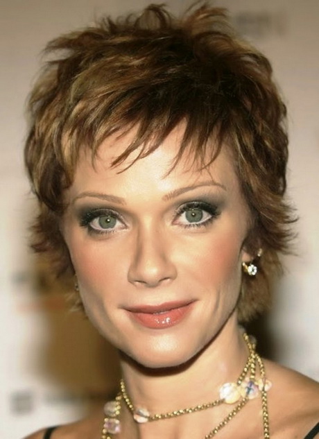 Short haircuts for women over 50 in 2015 short-haircuts-for-women-over-50-in-2015-32_16