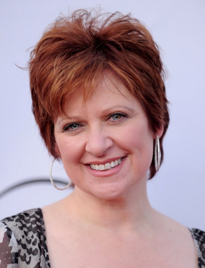 Short haircuts for women over 50 short-haircuts-for-women-over-50-72-9