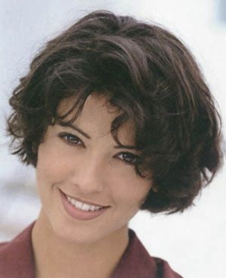 Short hairstyle for curly hair short-hairstyle-for-curly-hair-90-5