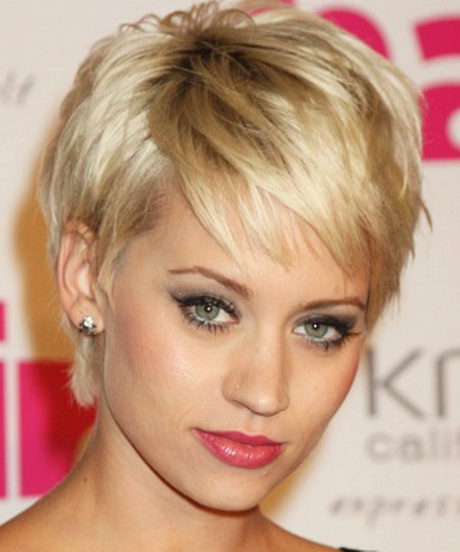Short hairstyle for women over 40 short-hairstyle-for-women-over-40-97-2