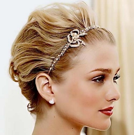 Short hairstyles for bridesmaids short-hairstyles-for-bridesmaids-40-4
