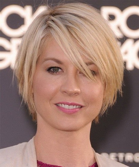 Short hairstyles for fine hair and round faces short-hairstyles-for-fine-hair-and-round-faces-10_17