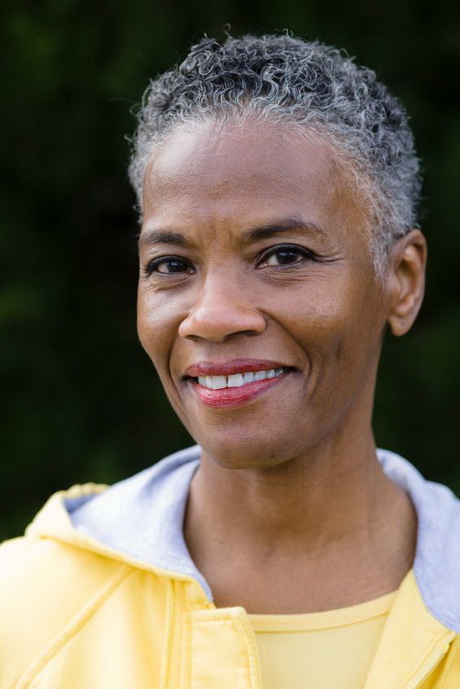 Short hairstyles for older black women short-hairstyles-for-older-black-women-77-13