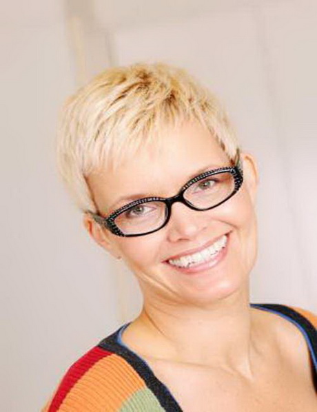 Short hairstyles for older women with glasses short-hairstyles-for-older-women-with-glasses-10-12