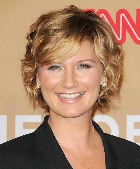 Short hairstyles for older women with round faces short-hairstyles-for-older-women-with-round-faces-48-15