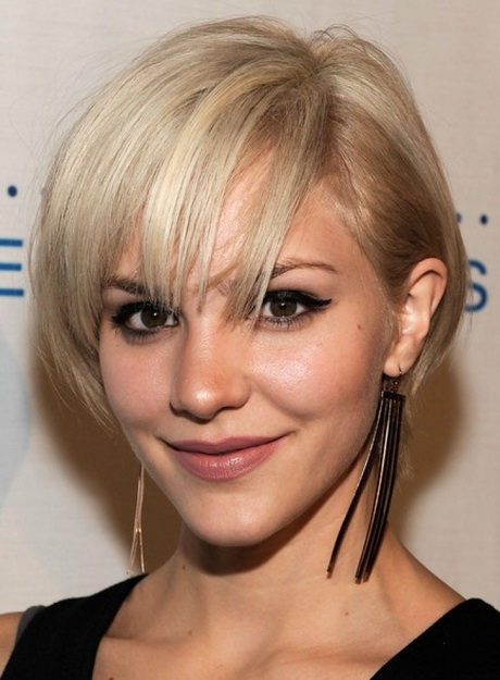 Short hairstyles for thick hair women short-hairstyles-for-thick-hair-women-68-20