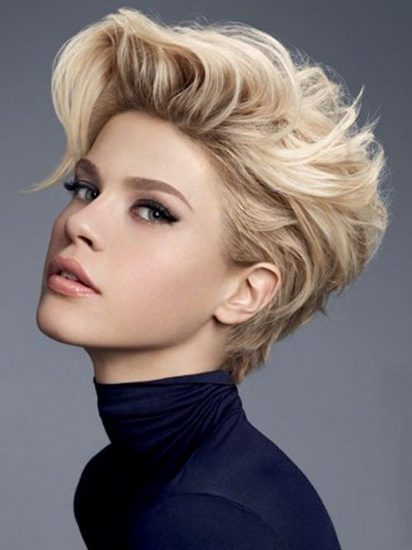 Short hairstyles for thinning hair