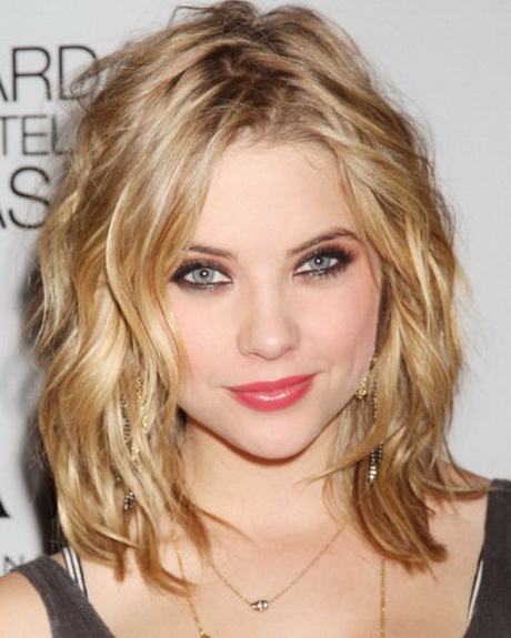 Short hairstyles for wavy hair short-hairstyles-for-wavy-hair-88-13