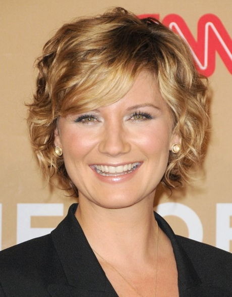 Short hairstyles for wavy hair short-hairstyles-for-wavy-hair-88-5