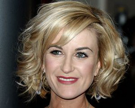 Short hairstyles for women in their 40 s short-hairstyles-for-women-in-their-40-s-21_13