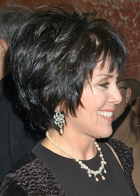 Short hairstyles for women over 50 years old short-hairstyles-for-women-over-50-years-old-60_7