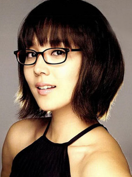 Short hairstyles for women with glasses short-hairstyles-for-women-with-glasses-73-10