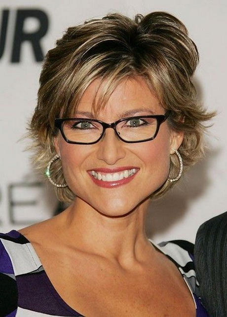 Short hairstyles for women with glasses short-hairstyles-for-women-with-glasses-73-4