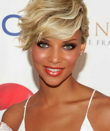 Short hairstyles with bangs for black women short-hairstyles-with-bangs-for-black-women-42-10