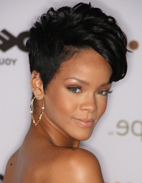 Short hairstyles with bangs for black women short-hairstyles-with-bangs-for-black-women-42-2