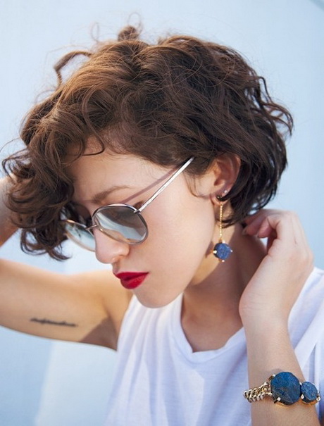 Short hairstyles with curls short-hairstyles-with-curls-48-18