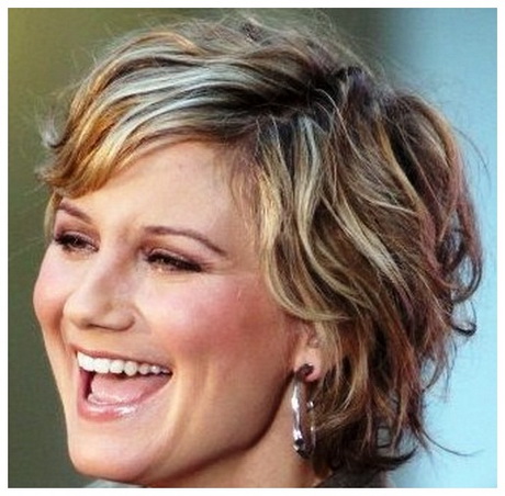 Short layered curly hairstyles short-layered-curly-hairstyles-16-10