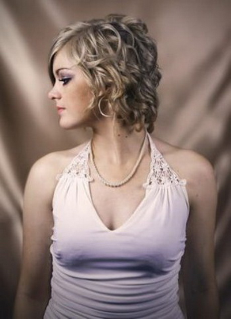 Short layered curly hairstyles short-layered-curly-hairstyles-16-13